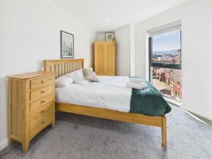 Contemporary 1 bed City Centre