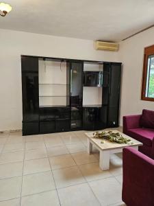 Peza Garden House