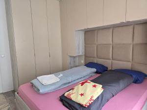 The Oligarchs Outlook