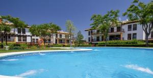 KON01 Poolside Access Ground Floor 3 bedrooms