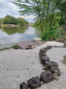 Árnyas Part Vendégház