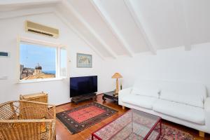 Luxury Villa In the Old Town with Stunning Views