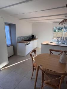 Maisons de vacances Maison familiale neuve, plage a 3min, jardin : photos des chambres