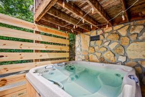 Little Bear Getaway by Avada Properties