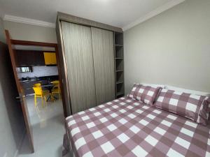 Apt um dormitório completo