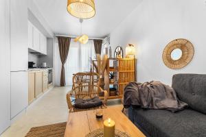 Japandi - Odyssey Pool & Spa Resort