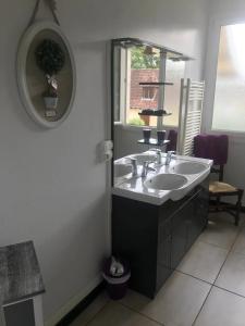 Appartements Appartement confortable avec jardin a Objat, 120 m² : photos des chambres