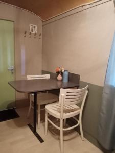 De Keet op een boerencamping