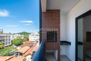 310 Flat Moderno e Bem Localizado a 120 metros da praia de Bombinhas Até 4 Pessoas