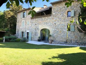 Luxueux Mas de Village 18ème siècle