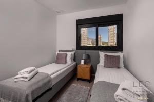 Sunset Cliffs Residence by Leo Apartments