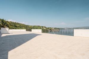 Comoda Habitacion en Hotel con Vista al Lago, Tequesquitengo