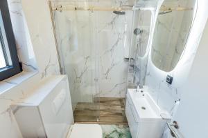 Veslo Sea Blue Apartments - Lustica