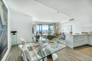 3070 Cabopino Luxury Apartment