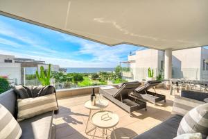 3070 Cabopino Luxury Apartment