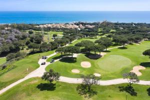 3070 Cabopino Luxury Apartment