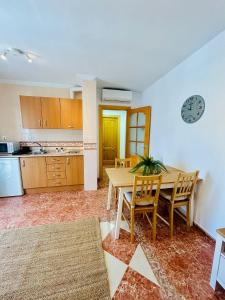 ESTRELLA DEL MAR - CARIHUELA, TORREMOLINOS playa