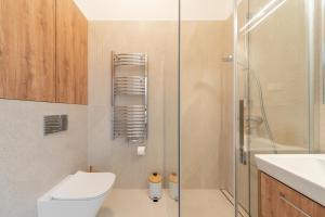 Retro Design Spot close to Off-Piotrkowska