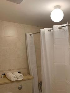 Two Bed Flat By The Beach No Parties No Events