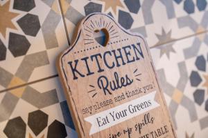 Star Cottage, two mins walk to Slaithwaite