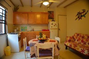 Yellow Bird Apartment