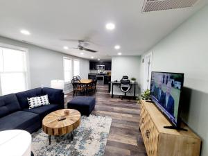 Charlies by the Bay Unit 4