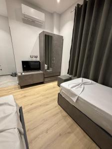 Cozy Collective - Heart of Tirana