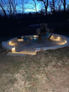 Massive 4 bedroom home Sleeps 19