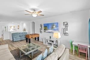 Massive 6 bedroom with King Beds