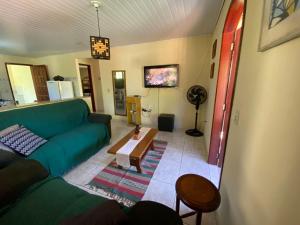 LUMIAR TEMPORADA CASA VILAREJO COM WI-fi TV A CABO PERTINHO DO POÇO FEIO E DA PRAÇA CENTRAL