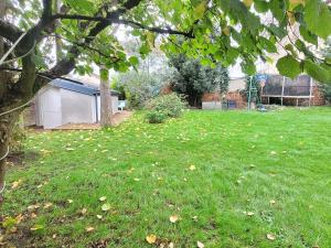 maisonnette jardin paris disney