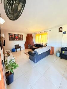 Recanto com piscina Aquecida e uma bela vista