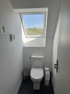 Maisons de vacances Maison spacieuse et lumineuse a seulement 1 minute de la mer : photos des chambres