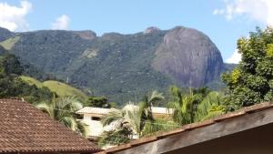 LUMIAR TEMPORADA CASA VILAREJO COM WI-fi TV A CABO PERTINHO DO POÇO FEIO E DA PRAÇA CENTRAL