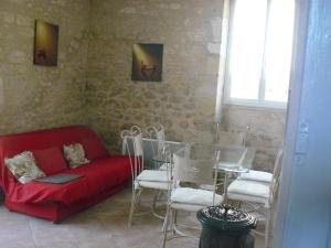 Maisons de vacances Chambres d'Hotes & Gites Pouget : Maison 2 Chambres