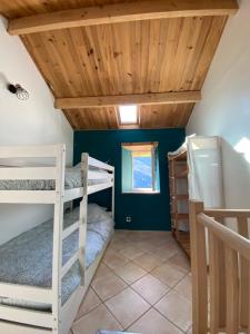 Maisons de vacances L Artisanerie - Gite nature avec piscine privee : photos des chambres