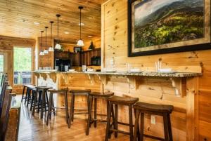 Smoky Mountain Lodge, Free Tickets, NO Catch!