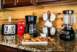 Smoky Mountain Lodge, Free Tickets, NO Catch!