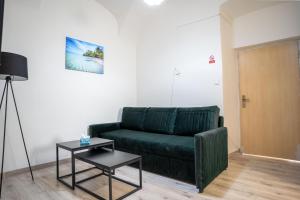 Cozy Main Square Apartment II with Breakfast