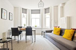 KGV Stays - Sant Bank City Apartment, 1 bed, modern, central, near beach