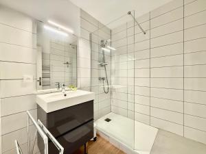Appartements Moderne - Terrasse - Proche plages : photos des chambres