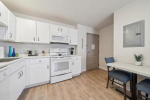 Modern 1bed Apt With Free Parking I Gym