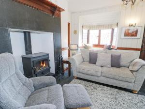 Bwthyn y Coediwr The Woodcutters Cottage