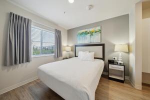 Pool I Parking I Gym I Properties By Preston