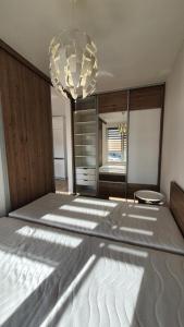 Stylish apartment near Old Town with AC and parking