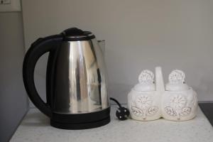 B&K Elegant Studio! Your Beachfront Escape!