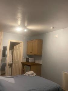 Yew Tree House Private Apartment