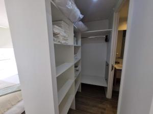 Discover Nunoa Cozy 1BR with Local Charm