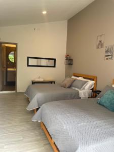 Santa Elena Lake House