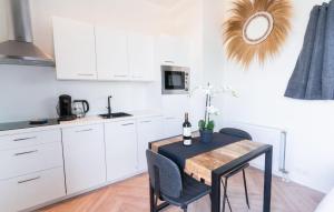 Gorgeous Home In Vinkeveen With Sauna